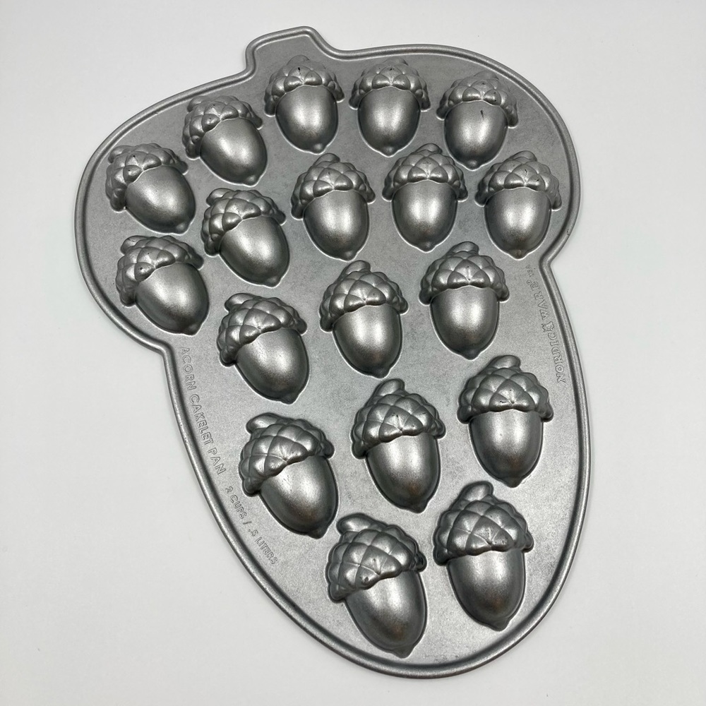 Nordic Ware Metallic Gray Acorn Mini Cake Pan